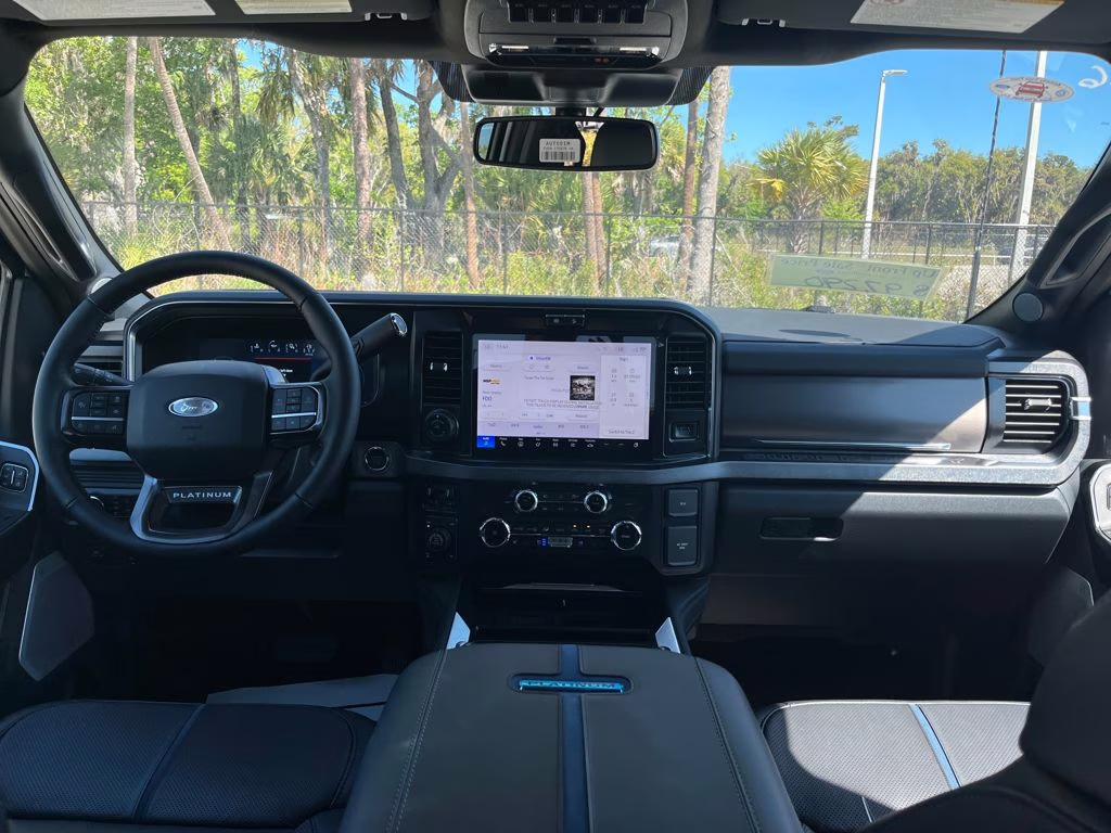 2026 White Metallic Ford Super Duty F-250 SRW Platinum 4X4 Truck