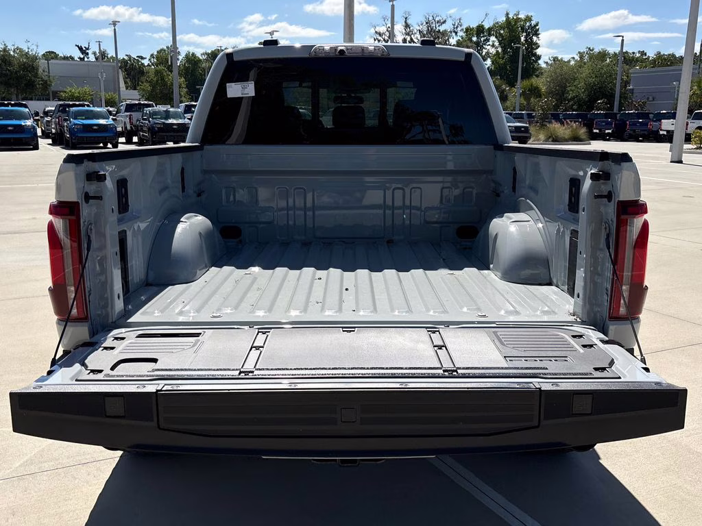 2026 Avalanche Ford F-150 Raptor 4X4 Truck