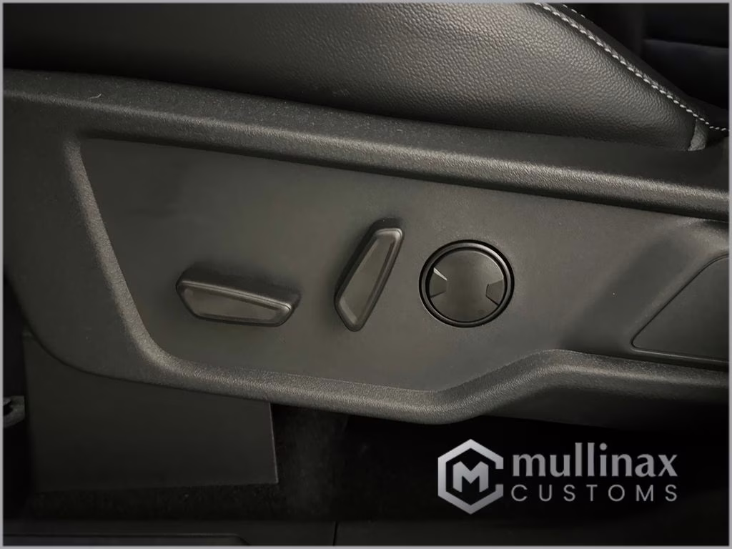 2026 Avalanche Gray Ford Bronco Outer Banks 4X4 SUV