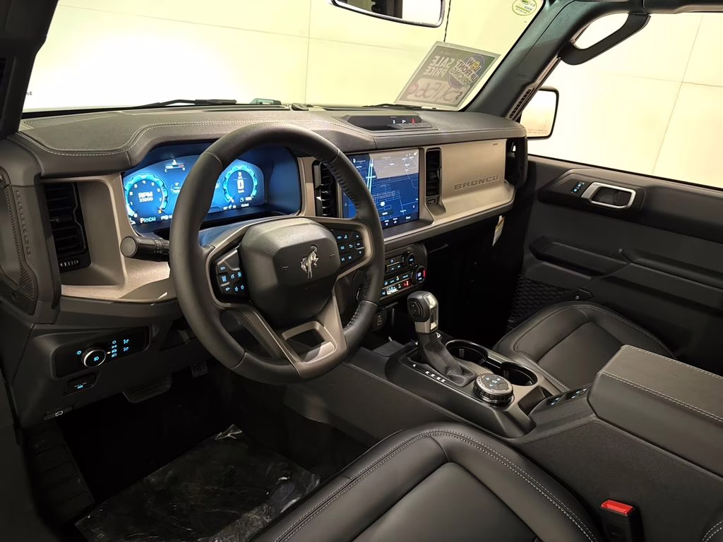 2026 Avalanche Gray Ford Bronco Outer Banks 4X4 SUV