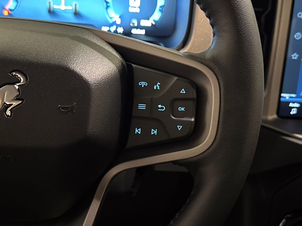 2026 Avalanche Gray Ford Bronco Outer Banks 4X4 SUV