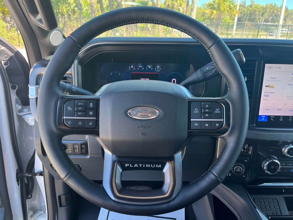 2026 White Metallic Ford Super Duty F-250 SRW Platinum 4X4 Truck