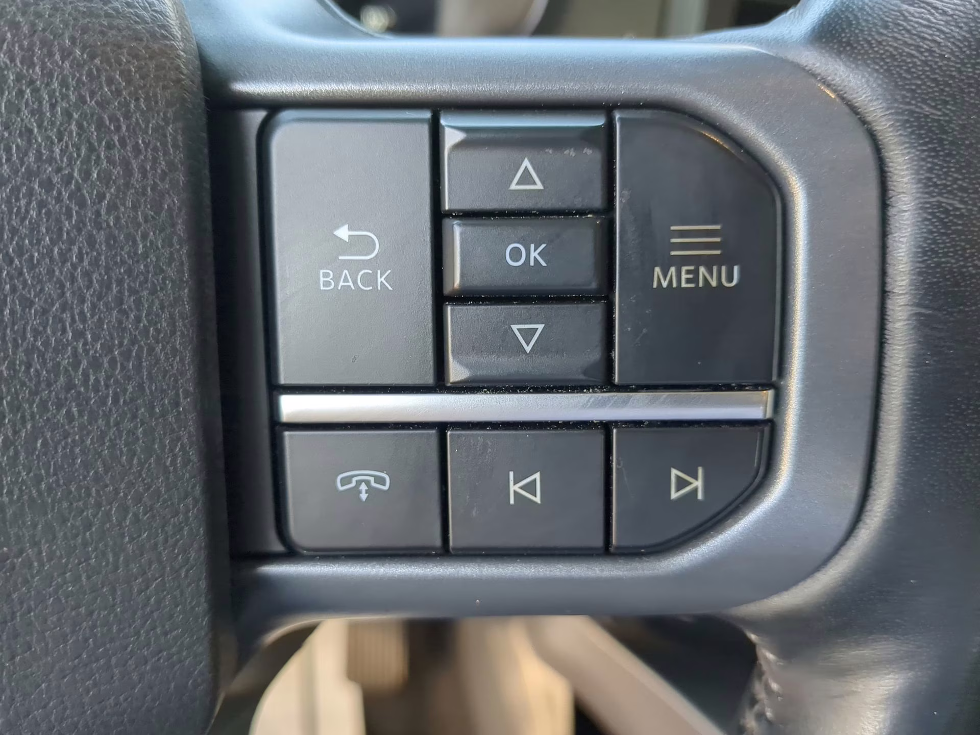 2024 Rapid Red Metallic Tinted Clearcoat Ford Super Duty F-250 SRW LARIAT Crew Cab Pickup 4X4 Truck