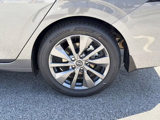 2026 Gun Metallic Nissan Sentra SL FWD Sedan