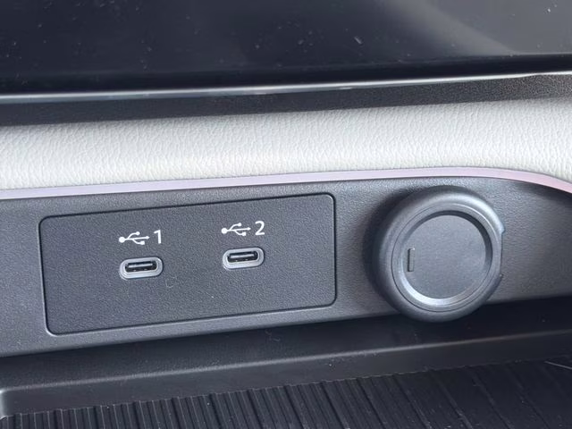 2026 Gun Metallic Nissan Sentra SL FWD Sedan