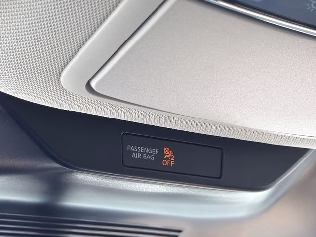 2026 Everest White Pearl/Black Nissan Murano Platinum AWD SUV