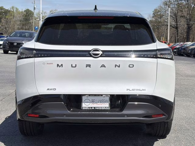2026 Everest White Pearl/Black Nissan Murano Platinum AWD SUV