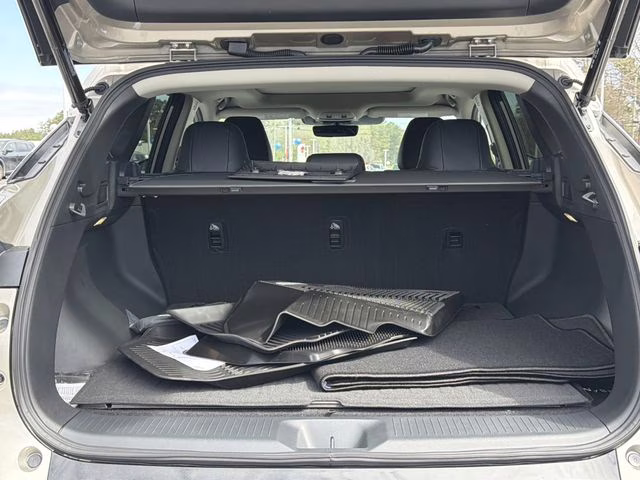 2026 Champagne Silver Metallic Nissan Murano Platinum AWD SUV