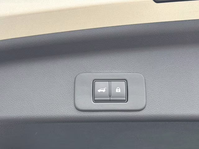 2026 Champagne Silver Metallic Nissan Murano Platinum AWD SUV