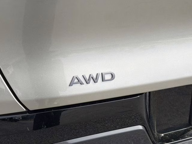 2026 Champagne Silver Metallic Nissan Murano Platinum AWD SUV