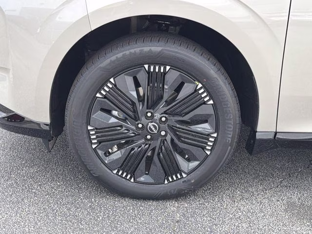 2026 Champagne Silver Metallic Nissan Murano Platinum AWD SUV