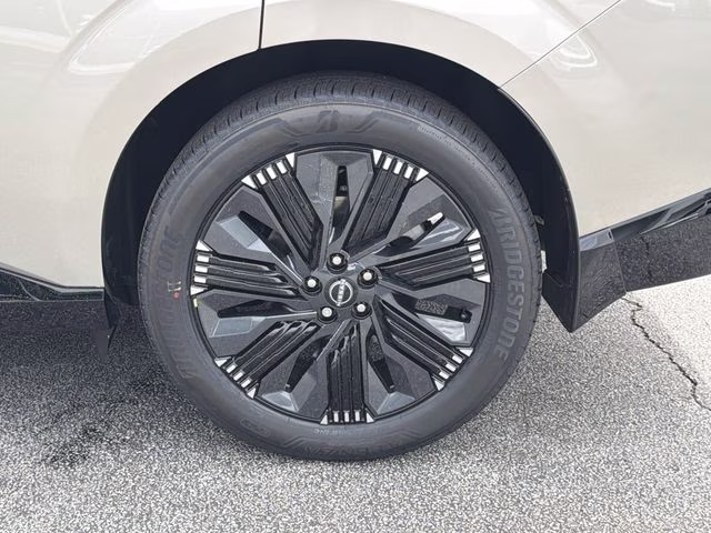 2026 Champagne Silver Metallic Nissan Murano Platinum AWD SUV