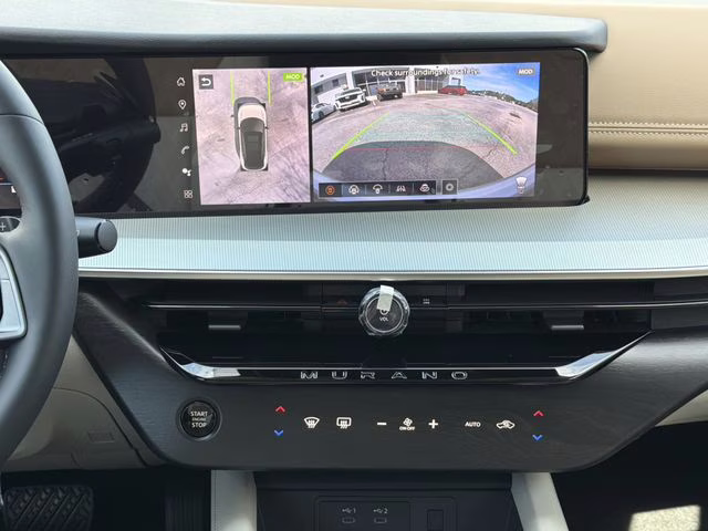 2026 Everest White Pearl/Black Nissan Murano Platinum AWD SUV