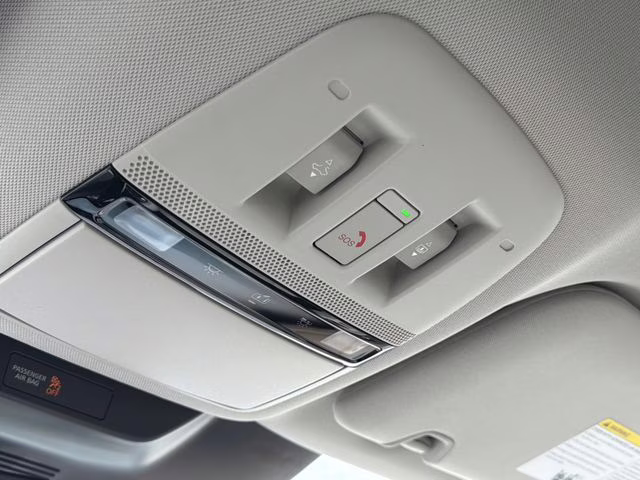 2026 Everest White Pearl/Black Nissan Murano Platinum AWD SUV