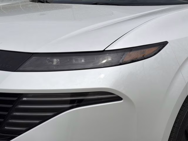 2026 Everest White Pearl/Black Nissan Murano Platinum AWD SUV