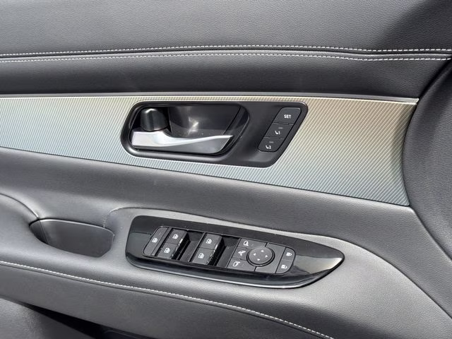 2026 Champagne Silver Metallic Nissan Murano Platinum AWD SUV