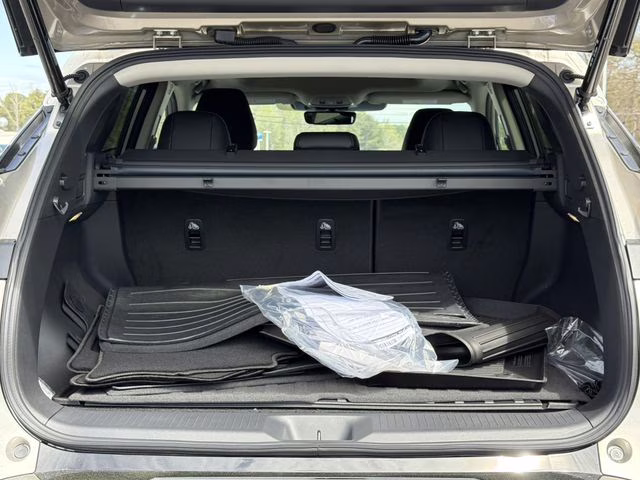 2026 Champagne Silver Metallic Nissan Murano Platinum AWD SUV