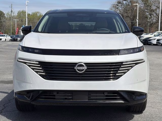 2026 Everest White Pearl/Black Nissan Murano Platinum AWD SUV