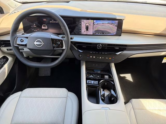 2026 Everest White Pearl/Black Nissan Murano Platinum AWD SUV