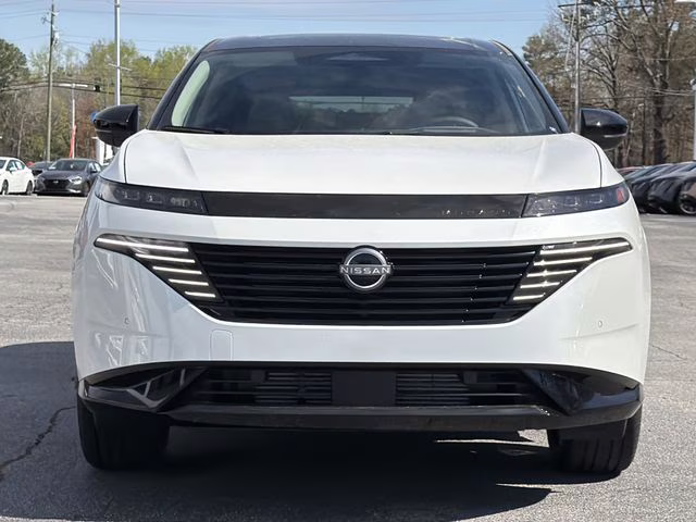 2026 Everest White Pearl/Black Nissan Murano Platinum AWD SUV