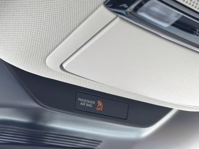 2026 Everest White Pearl/Black Nissan Murano Platinum AWD SUV