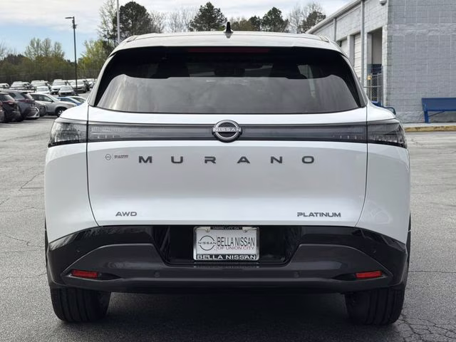 2026 Everest White Pearl/Black Nissan Murano Platinum AWD SUV