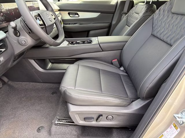 2026 Champagne Silver Metallic Nissan Murano Platinum AWD SUV