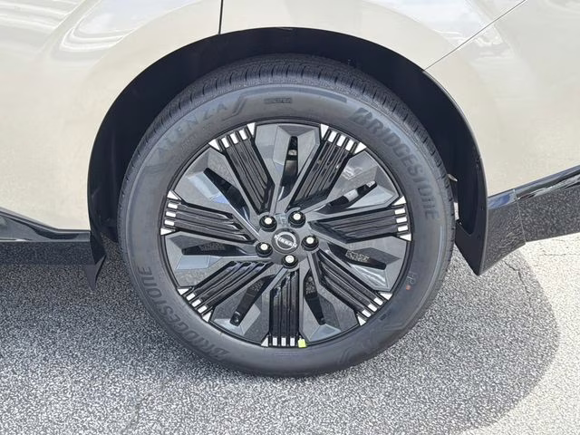 2026 Champagne Silver Metallic Nissan Murano Platinum AWD SUV