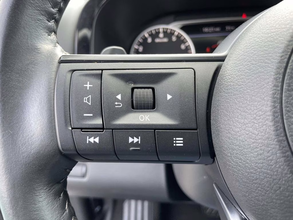 2024 Brilliant Silver Metallic Nissan Pathfinder SV 4X4 SUV