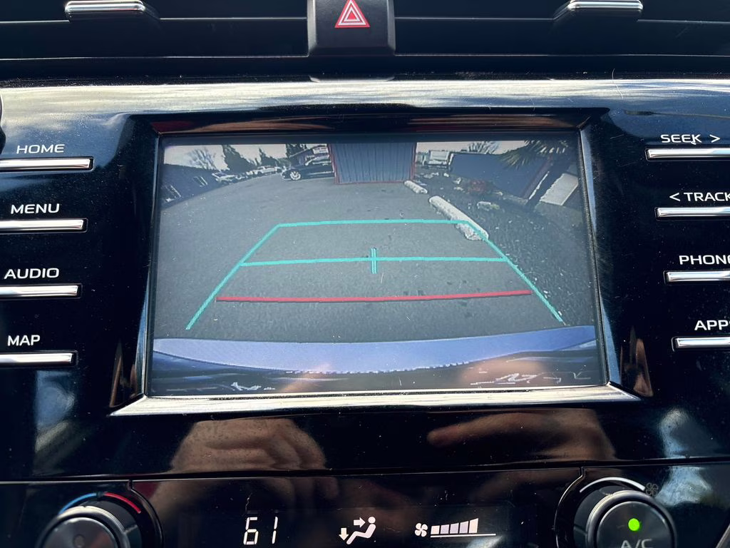 2019 Celestial Silver Metallic Toyota Camry SE FWD Sedan