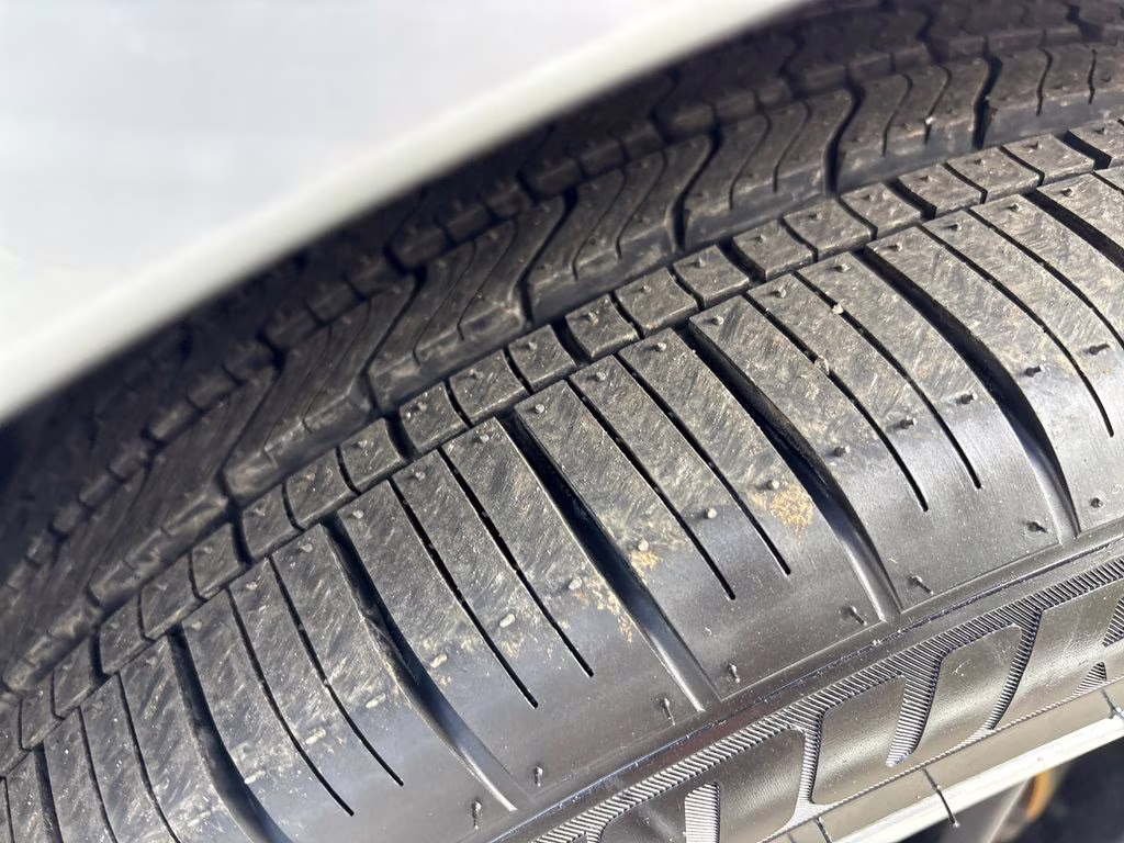 2019 Celestial Silver Metallic Toyota Camry SE FWD Sedan