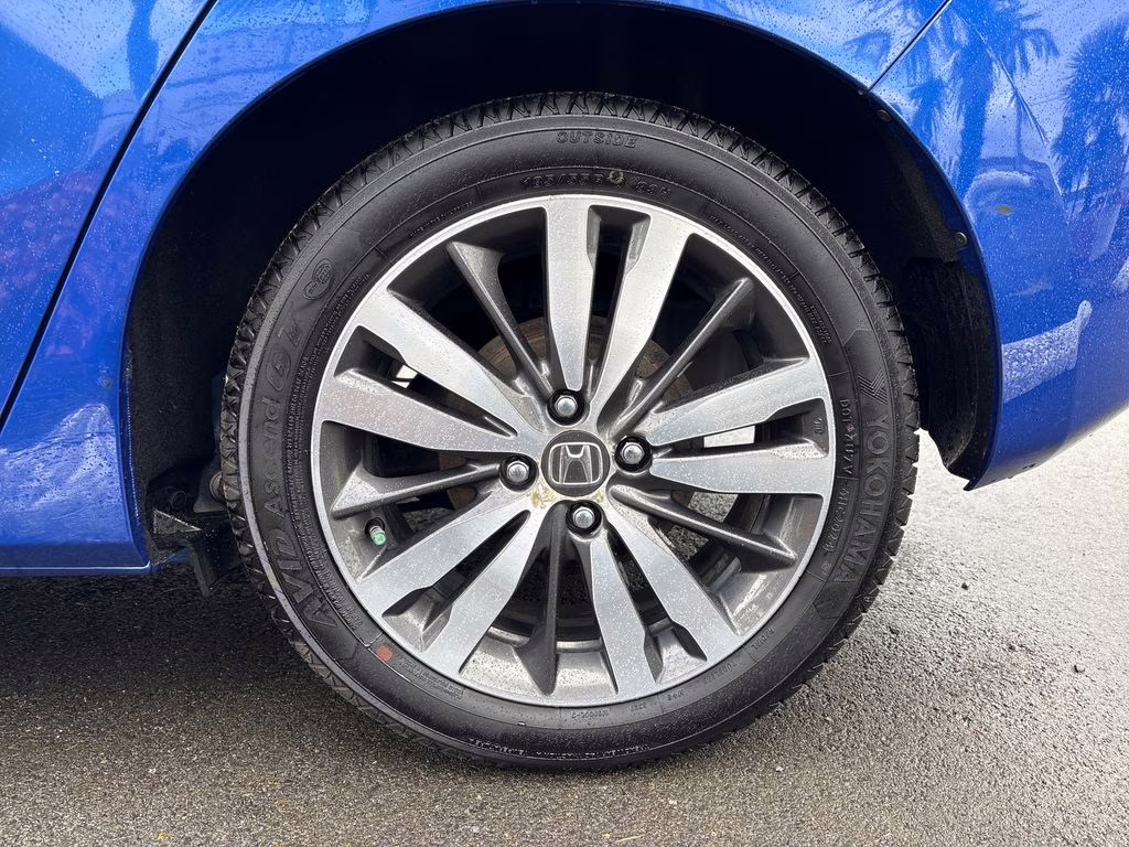 2016 Blue Honda Fit EX FWD Hatchback