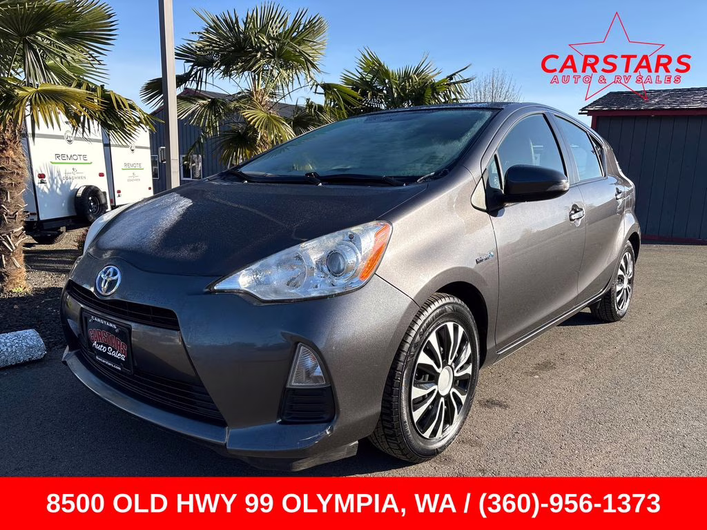 2014 Toyota Prius c Three