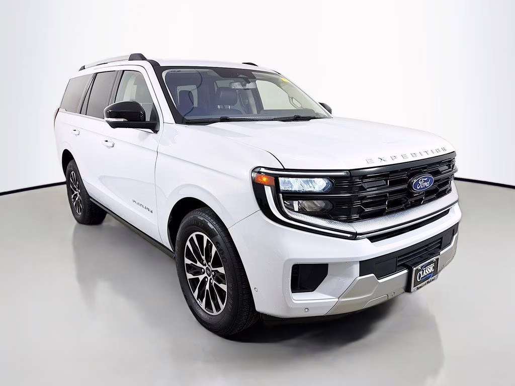 2025 Silver Metallic Ford Expedition Platinum 4X4 SUV