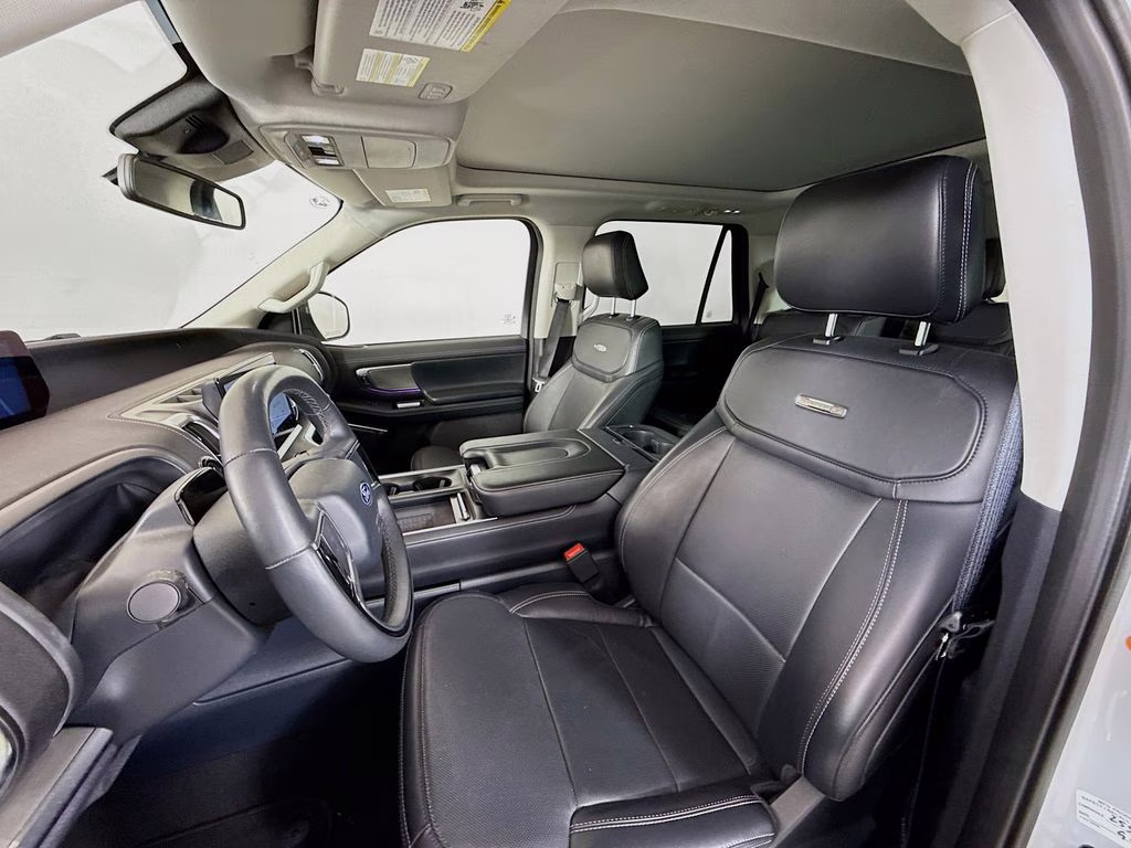 2025 Silver Metallic Ford Expedition Platinum 4X4 SUV