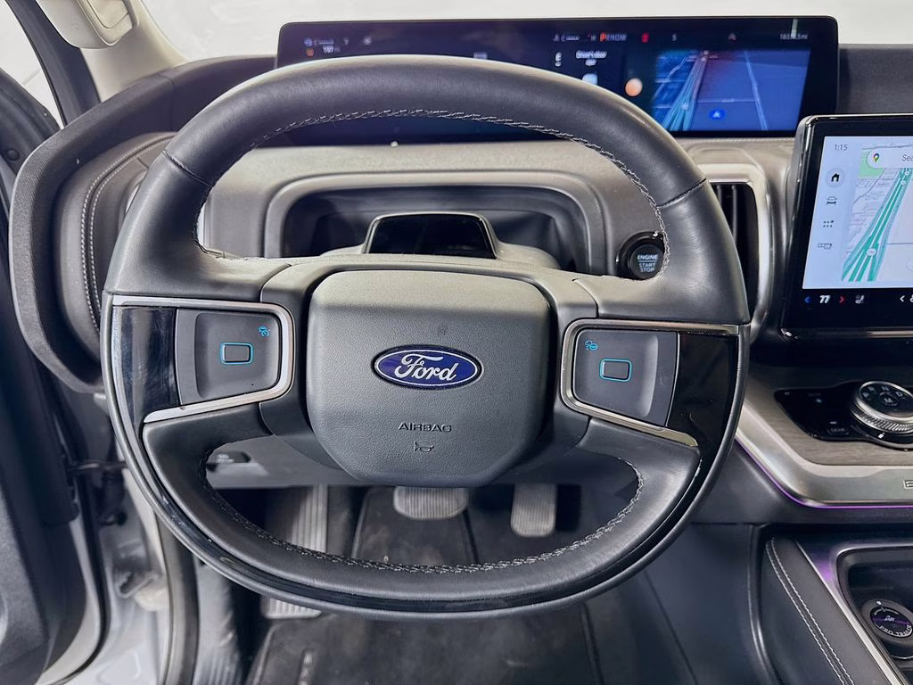 2025 Silver Metallic Ford Expedition Platinum 4X4 SUV