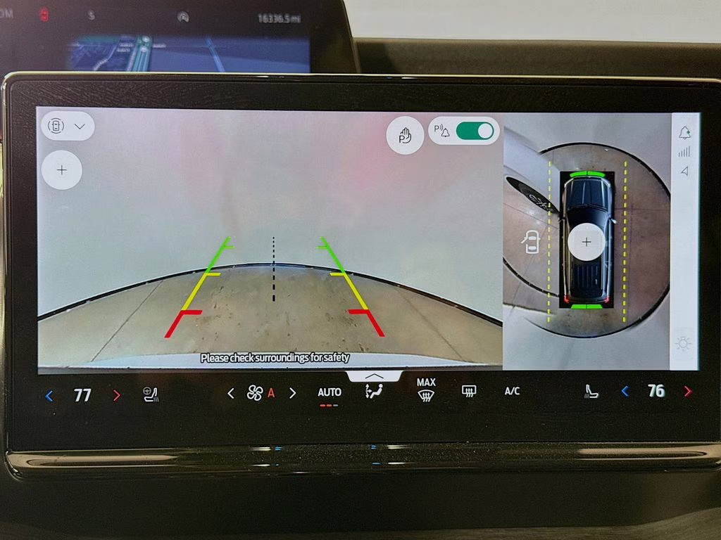 2025 Silver Metallic Ford Expedition Platinum 4X4 SUV