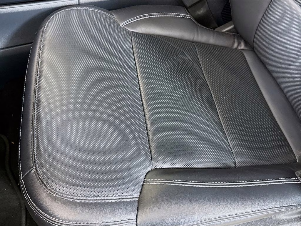 2025 Silver Metallic Ford Expedition Platinum 4X4 SUV