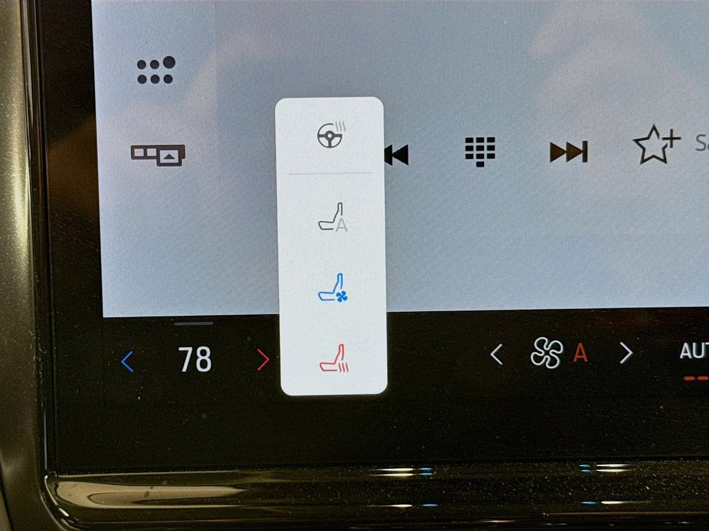 2025 Silver Metallic Ford Expedition Platinum 4X4 SUV