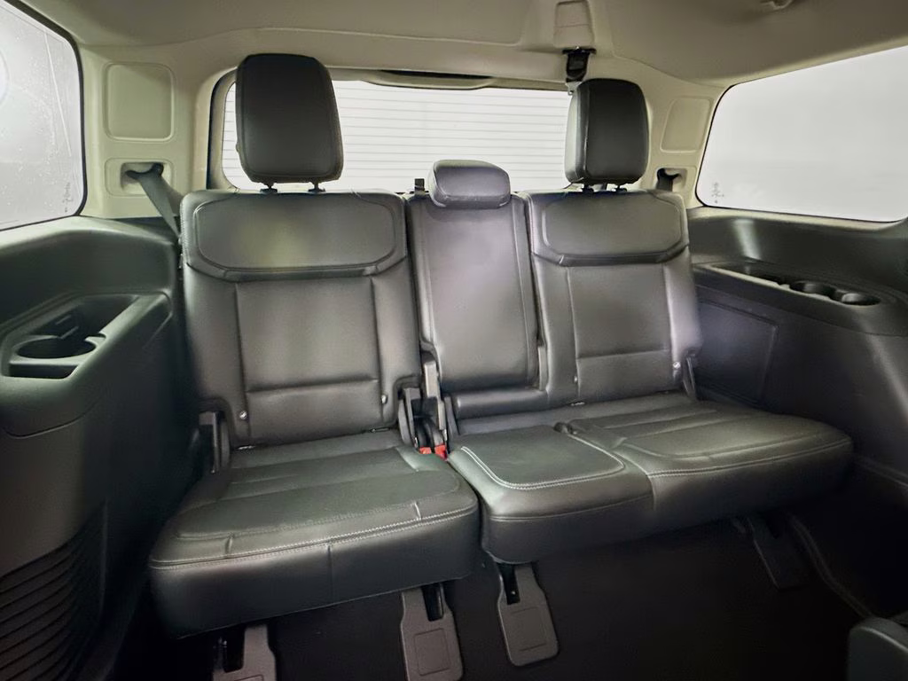 2025 Silver Metallic Ford Expedition Platinum 4X4 SUV