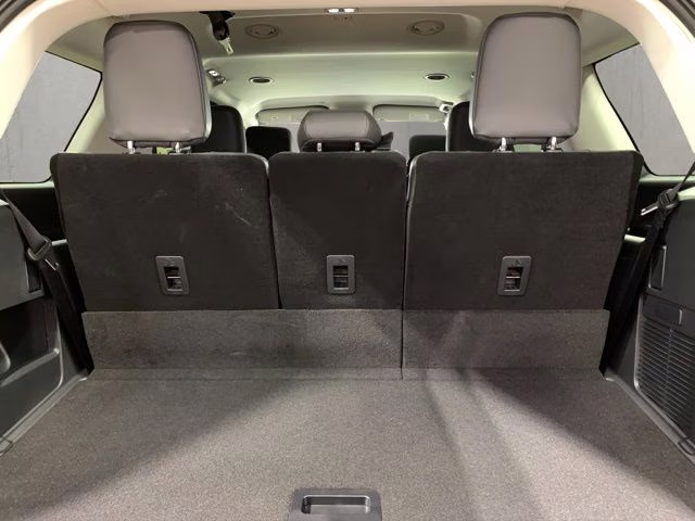 2026 Star White Metallic Tri-Coat Ford Expedition Active 4X4 SUV