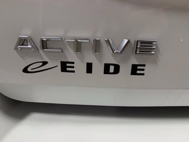 2026 Star White Metallic Tri-Coat Ford Expedition Active 4X4 SUV