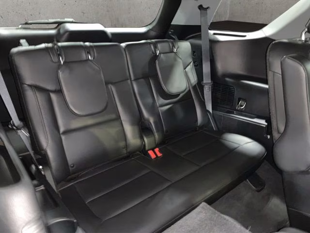 2022 Black Metallic Ford Explorer XLT 4X4 SUV