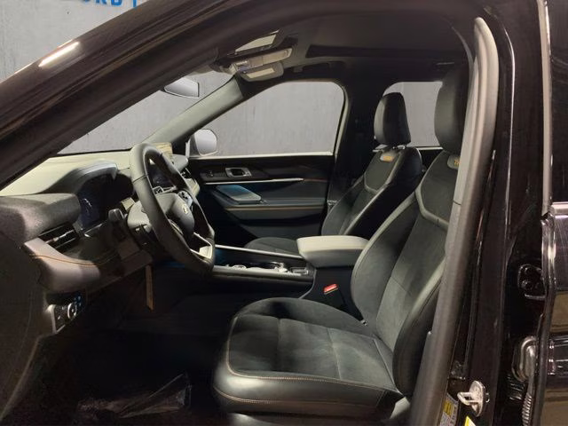 2026 Agate Black Metallic Ford Explorer Tremor 4X4 SUV