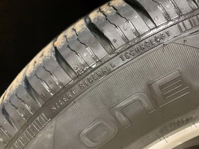 2022 Black Metallic Ford Explorer XLT 4X4 SUV