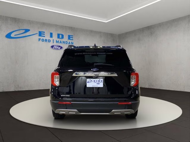 2022 Black Metallic Ford Explorer XLT 4X4 SUV