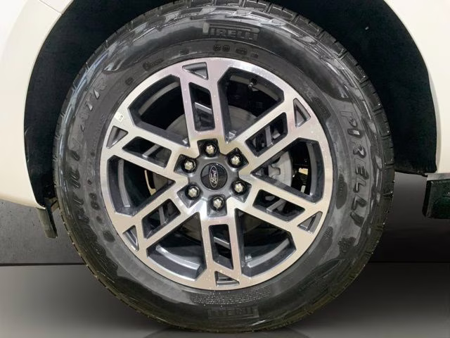 2026 Star White Metallic Tri-Coat Ford Expedition Active 4X4 SUV