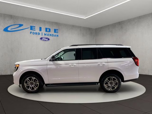 2026 Star White Metallic Tri-Coat Ford Expedition Active 4X4 SUV