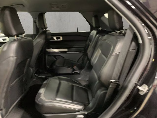 2022 Black Metallic Ford Explorer XLT 4X4 SUV