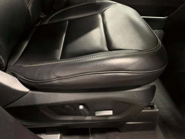 2022 Black Metallic Ford Explorer XLT 4X4 SUV